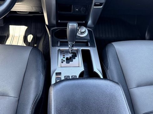 Used 2021 Toyota 4Runner SR5 Premium w/ Moonroof Package AWD/4WD image 29