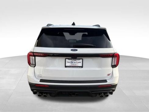 Used 2025 Ford Explorer ST image 6
