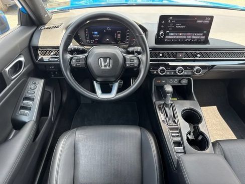 Used 2024 Honda Civic Sport Touring image 5