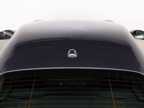 Certified 2021 Ferrari Roma RWD image 33