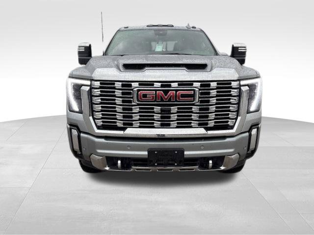 Used 2025 GMC Sierra 2500 Denali w/ Technology Package AWD/4WD image 8