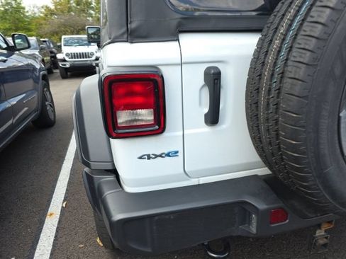Used 2025 Jeep Wrangler Unlimited Sport S 4xe w/ Convenience Group AWD/4WD image 21