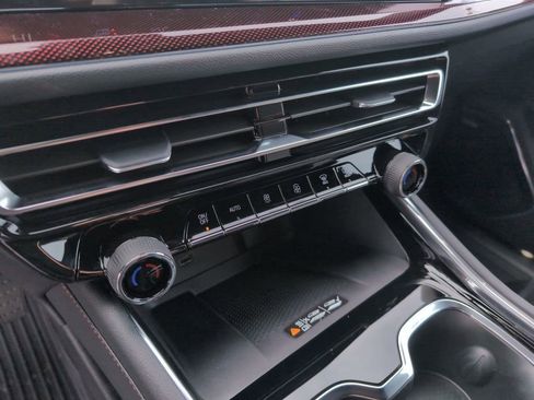 New 2026 Chevrolet Traverse Z71 w/ Enhanced Driving Package image 21