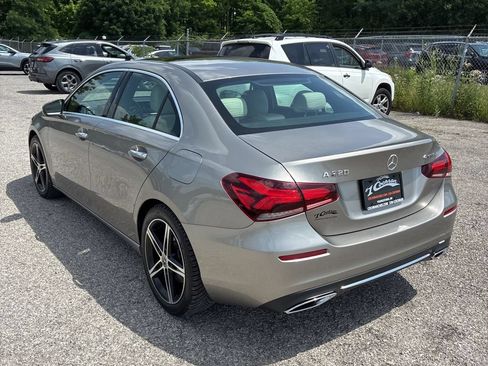 Used 2019 Mercedes-Benz A 220 4MATIC image 2
