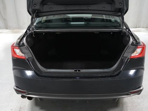 Certified 2025 Toyota Camry SE image 35