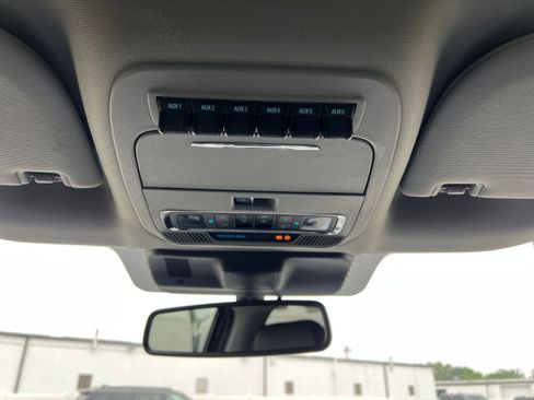 Used 2023 Ford F250 Lariat w/ Lariat Ultimate Package AWD/4WD image 34