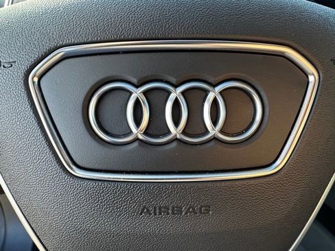 Used 2022 Audi e-tron GT Premium Plus w/ Performance Package AWD/4WD image 31
