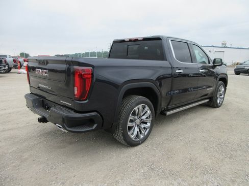 New 2025 GMC Sierra 1500 Denali w/ Denali Reserve Package image 5