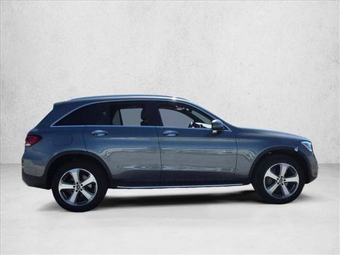 Used 2022 Mercedes-Benz GLC 300 4MATIC image 4