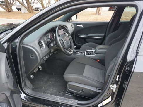 Used 2023 Dodge Charger GT w/ Technology Group RWD image 2