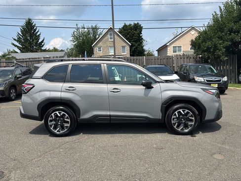 Certified 2025 Subaru Forester Premium AWD/4WD image 9
