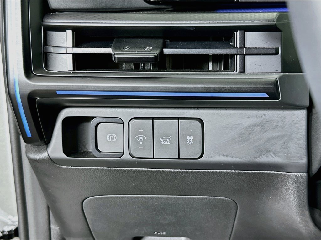 Certified 2025 Hyundai Santa Fe Calligraphy FWD image 25