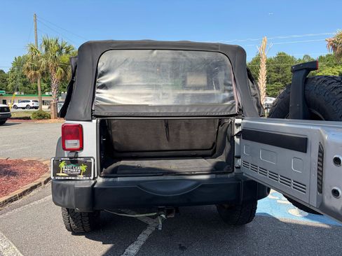 Used 2009 Jeep Wrangler X AWD/4WD image 35