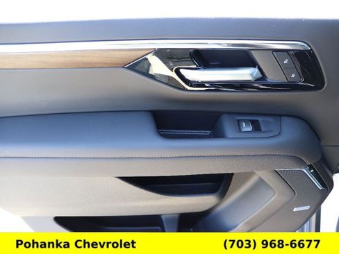 New 2026 Chevrolet Suburban High Country AWD/4WD image 23