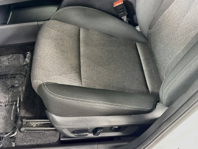 Used 2024 Nissan Rogue SV FWD image 18