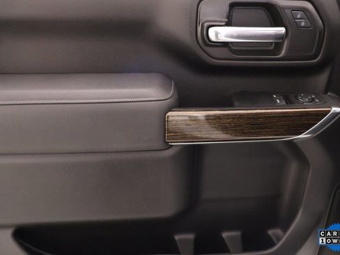 Used 2024 GMC Sierra 2500 SLE image 13