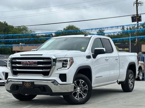 Used 2021 GMC Sierra 1500 SLE w/ Preferred Package AWD/4WD image 3