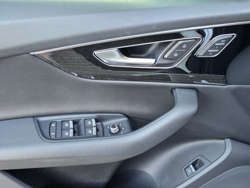 Used 2017 Audi Q7 2.0T Premium Plus w/ Premium Plus Package image 24