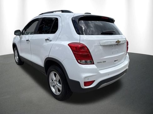 Used 2020 Chevrolet Trax LT w/ Driver Confidence Package AWD/4WD image 13