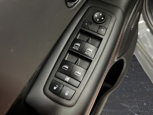 Used 2024 Dodge Durango R/T AWD/4WD image 21