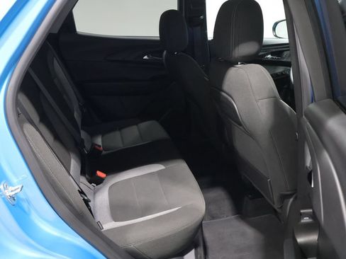 Used 2025 Chevrolet TrailBlazer LT AWD/4WD image 21