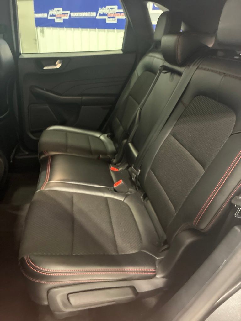 Used 2025 Ford Escape ST-Line FWD image 28
