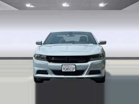 Used 2022 Dodge Charger SXT RWD image 5