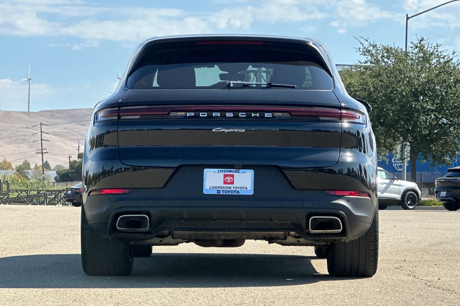 Used 2025 Porsche Cayenne AWD/4WD image 5