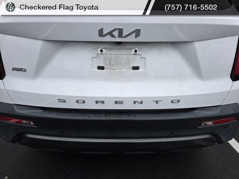 Used 2022 Kia Sorento S w/ Panoramic Sunroof Package image 7