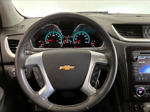 Used 2015 Chevrolet Traverse LT w/ LPO, 'HIT The Road' Package AWD/4WD image 5