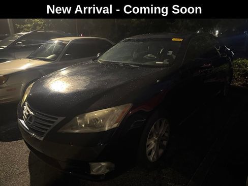 Used 2010 Lexus ES 350 w/ Preferred Accessory Package FWD image 2