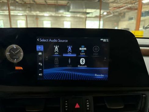 Used 2022 Lexus ES 350 w/ Premium Package FWD image 20