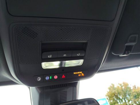 New 2026 Chevrolet Equinox LT w/ Convenience Package II image 17