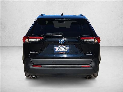 Used 2024 Toyota RAV4 XLE image 7