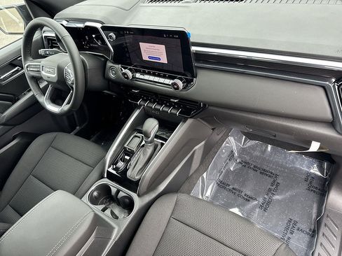 New 2026 GMC Canyon Elevation w/ Convenience Package RWD image 28