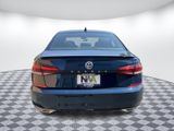 Used 2021 Volkswagen Passat 2.0T R-Line image 4