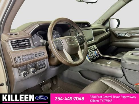 Used 2021 GMC Yukon Denali w/ Denali Ultimate Package RWD image 11