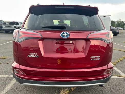 Used 2018 Toyota RAV4 Limited AWD/4WD image 7