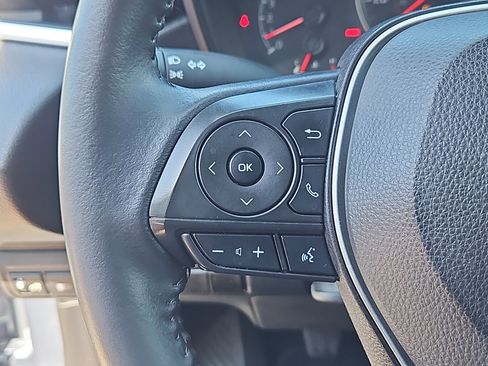 Used 2021 Toyota Corolla SE FWD image 12