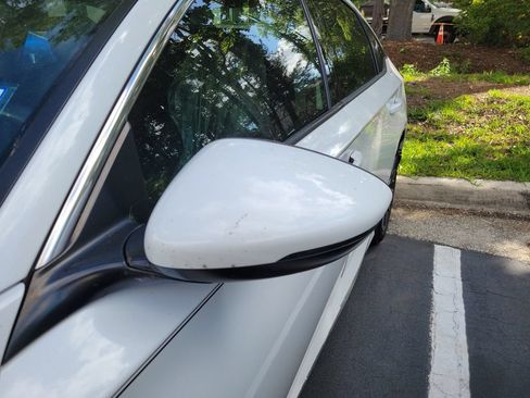 Used 2021 Honda Accord EX-L image 5