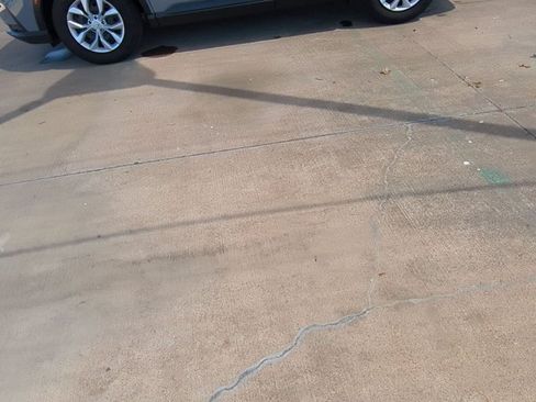 Used 2024 Honda CR-V LX image 8