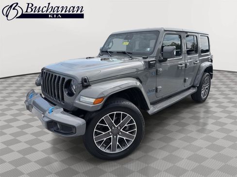 Used 2023 Jeep Wrangler Unlimited Sahara AWD/4WD image 1