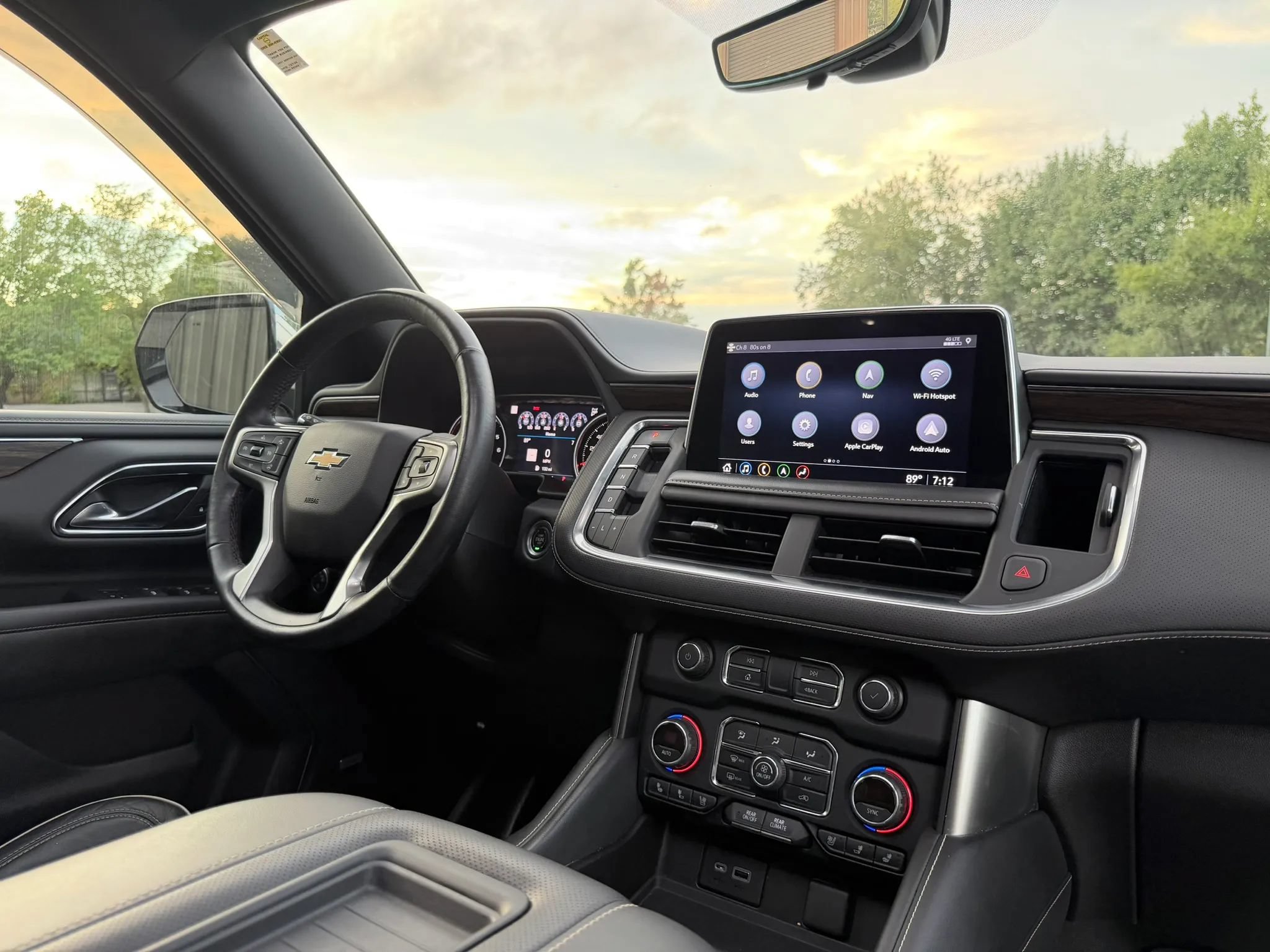 Used 2021 Chevrolet Tahoe Premier w/ Premium Package AWD/4WD image 33