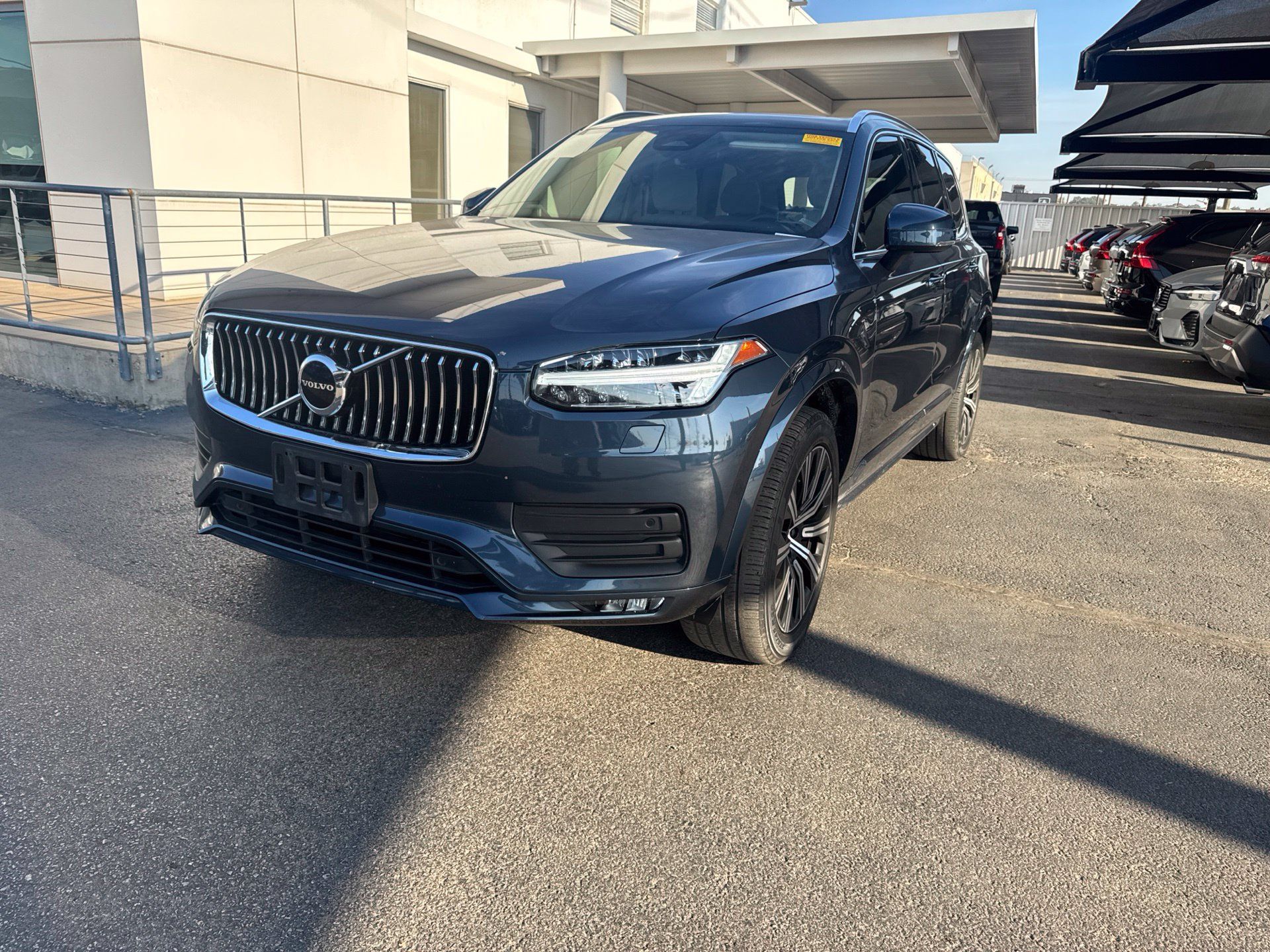 Used 2023 Volvo XC90 B5 Core w/ Protection Package Premier AWD/4WD image 1