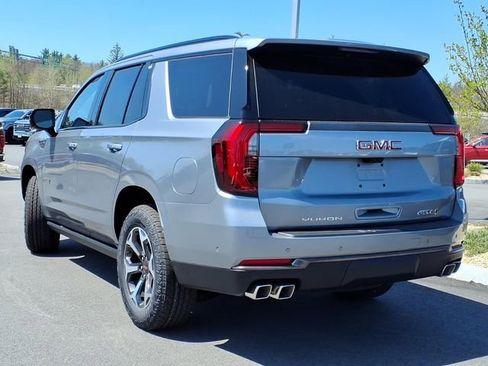 New 2026 GMC Yukon AT4 Ultimate AWD/4WD image 4