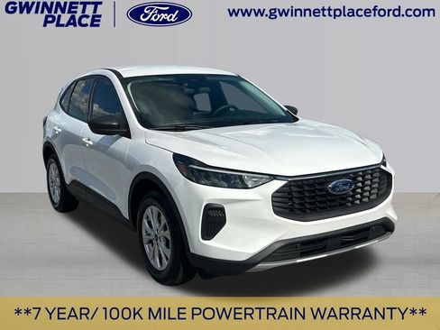 Certified 2025 Ford Escape Active FWD image 3