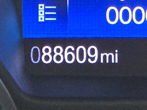 Used 2018 Ford Focus SE FWD image 29