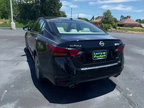 Used 2023 Nissan Altima 2.5 SL AWD/4WD image 7