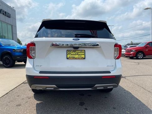 Used 2021 Ford Explorer XLT w/ Equipment Group 202A AWD/4WD image 6