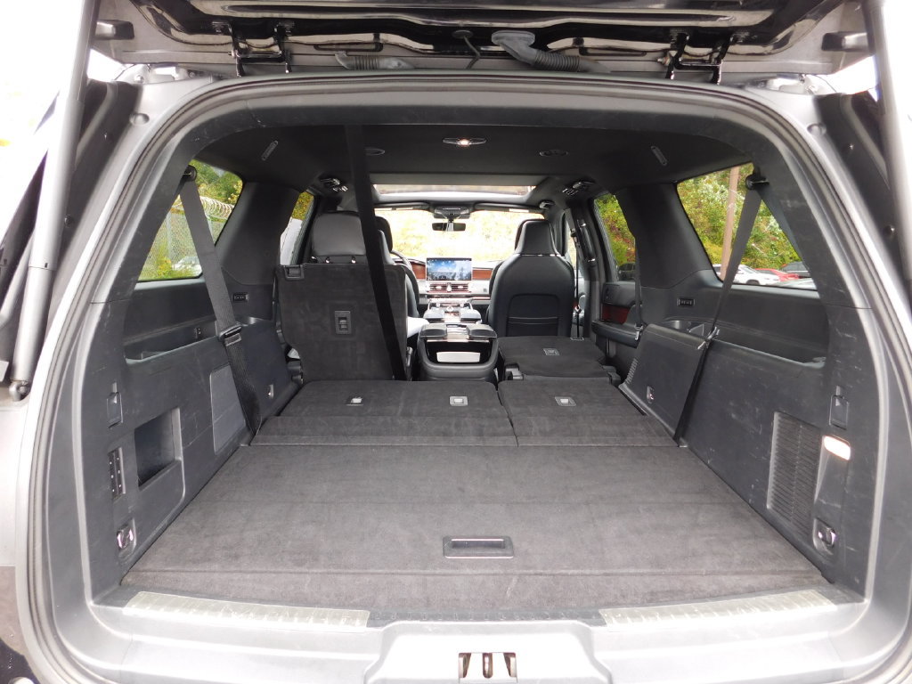 Used 2022 Lincoln Navigator L Reserve AWD/4WD image 12